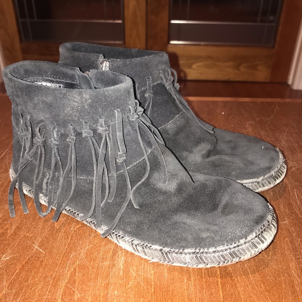 Size 7 black UGG boots